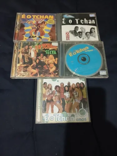 Lote 5 CDs É o Tchan - Clássicos do Axé Anos 90 e 2000 (Nostalgia)