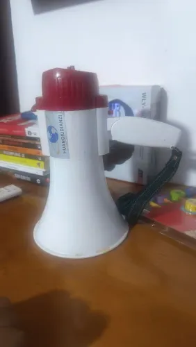 Megafone recarregável
