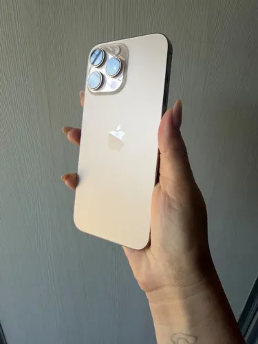 iPhone 16 pro Max 256g Gold