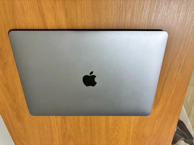 Macbook air m1 2020