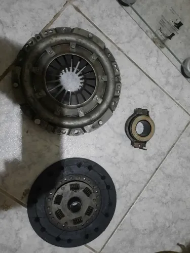 Kit embreagem kombi 1600 95 para retificar. Leia anúncio