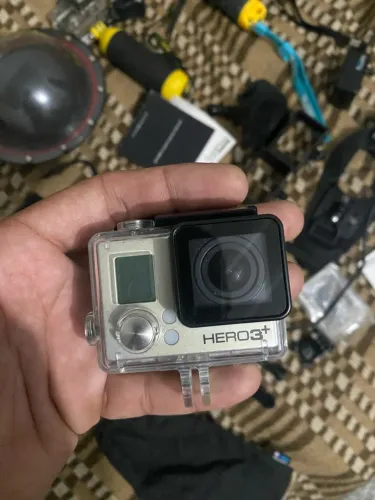 Gopro hero 3+ black edition com bastante acessórios