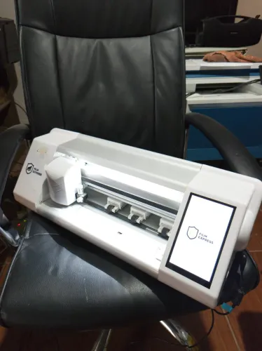 Vendo Plotter de Recorte FILM EXPRESS - Máquina de Película