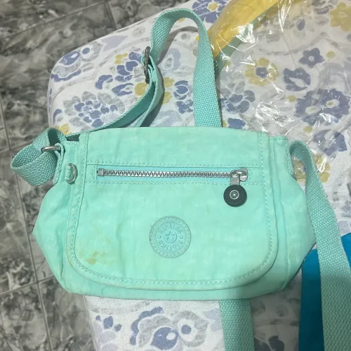 Bolsinha kipling