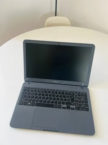 Notebook Samsung i5 + SSD 240GB 8GB RAM