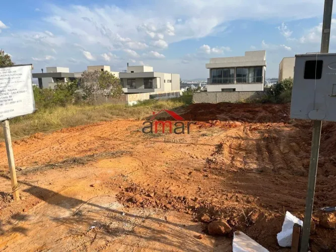 Terreno à venda no bairro Portal do Sol em Contagem/MG