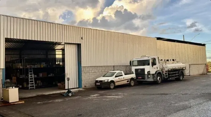 Imóvel para venda tem 420 metros quadrados em Liberdade - Ribeirão das Neves - MG