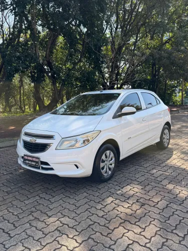 Chevrolet Onix Hatch LT 1.0 8V Flex Power Mec. 4P 2016