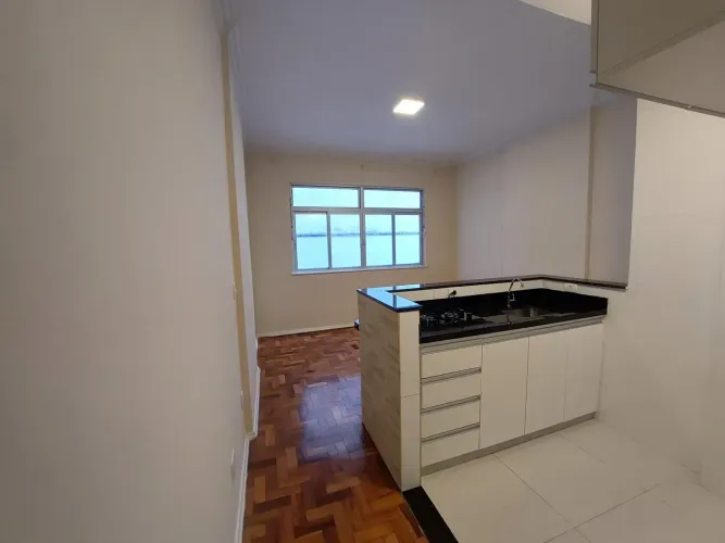 Apto Centro, amplo, todo planejado, Rua 16 de março, excelente preço - Petrópolis - RJ