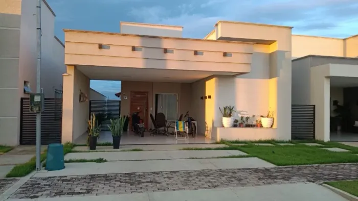 Casa em condomínio