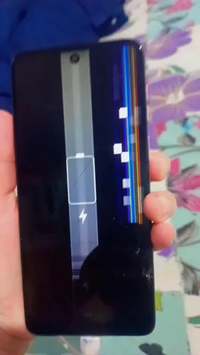 Celular com defeito