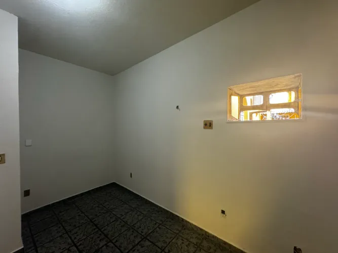 Alugo apartamento no Coroado
