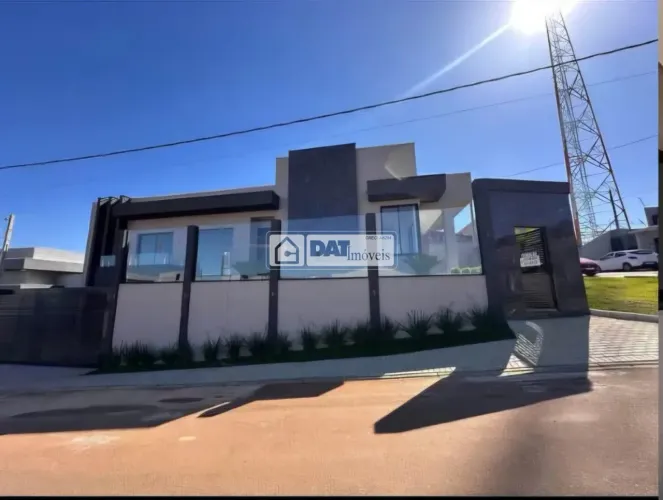 Casa à venda no Cará Cará