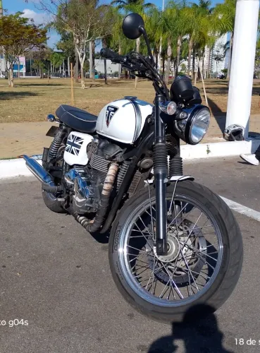 Triumph Bonneville T100