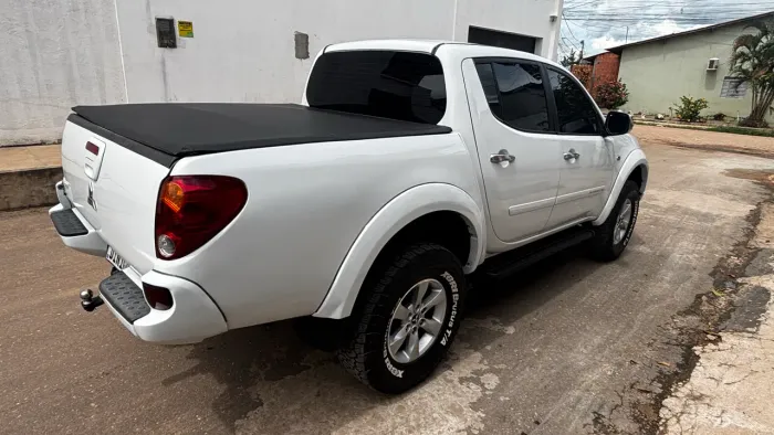 Mitsubishi L200 Triton HPE 3.2 CD TB Int.diesel AUT 2014