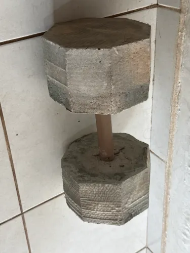 Vendo esse halteres de 13 kg