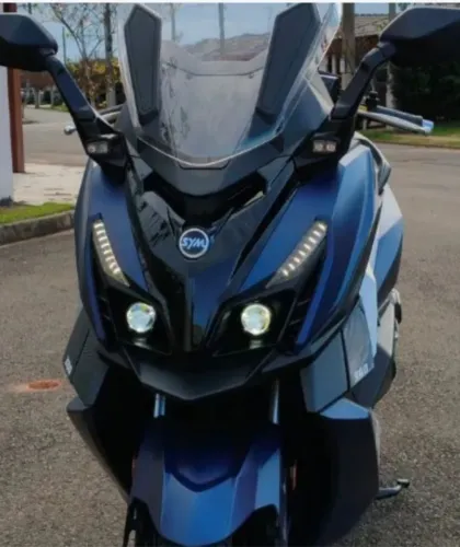 Vendo scooter Max cruisym 300 2024 sem detalhes