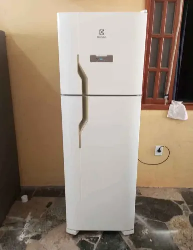 Geladeira Duplex Electrolux Frostfree - 371 litros