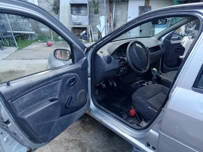 Renault Logan Authentique Hi-flex 1.6 8V 4P 2008