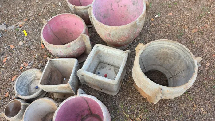 Vendo 10 formas de fibra para confecção de vasos 