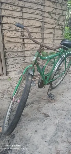 Vendo bike Monark comprei pôr 1.500 tou passando ela pôr 700, bem barato né
