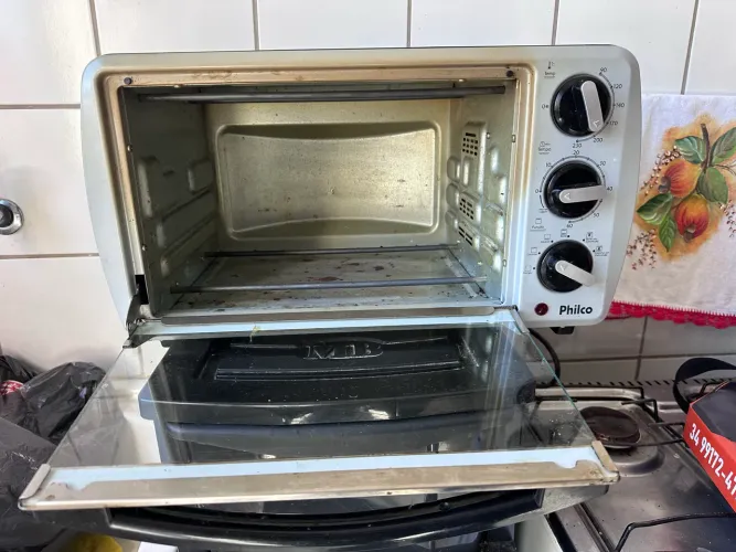 forno elétrico Philco de bancada