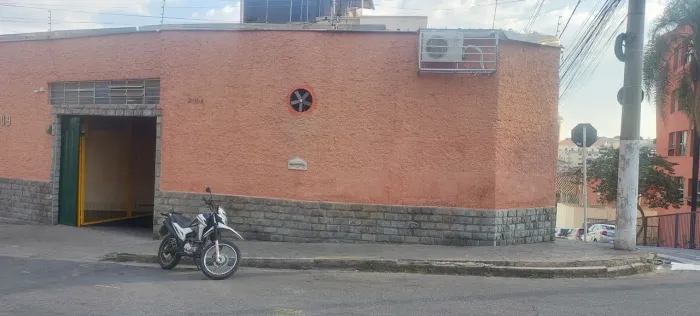 Galpao para alugar no bairro lagoinha centro