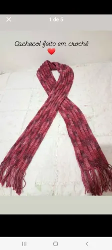 Lindo cachecol feito em crochê