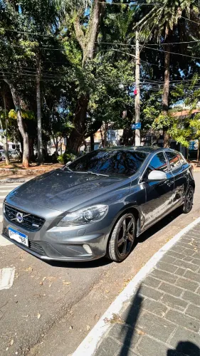 Volvo V40 T-5 R-design 2.0 Aut. 2014