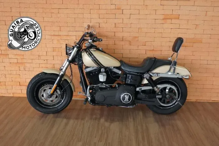 HARLEY DAVIDSON FAT BOB