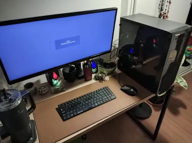 Computador Ryzen 5 5600 + RX 550 + 16GB RAM + Monitor LG Ultrawide 25'