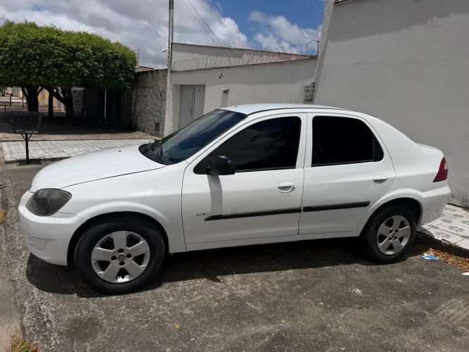Chevrolet Prisma Sed. Maxx/ LT 1.4 8V Econof. 4P 2011