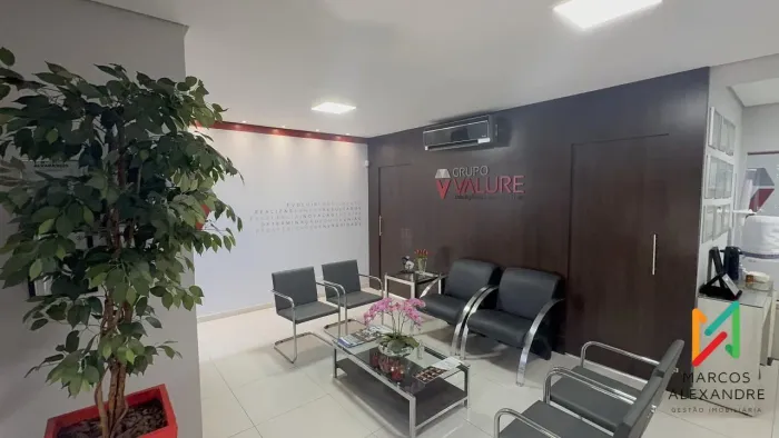 Prédio Comercial para Venda em Cuiabá, Baú, 6 banheiros, 2 vagas