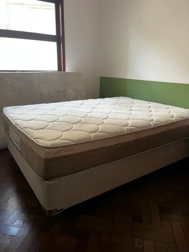 Colchão de Casal com Cama Box