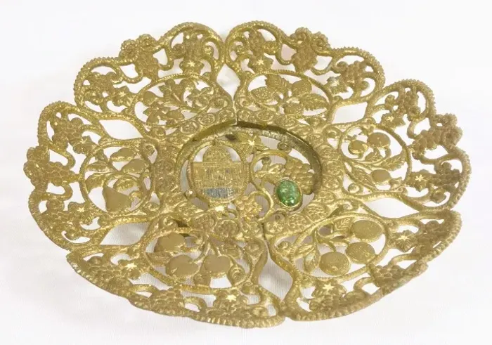 Exuberante Fruteira Bronze vazado de Jerusalém decorada com Frutas, flores e folhas *