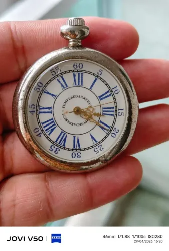 Relógio de bolso quartz Tempus edax rerum 