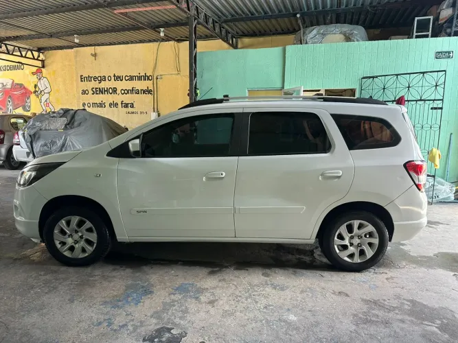 Chevrolet Spin LTZ 1.8 8V Econo.flex 5P Aut. 2013