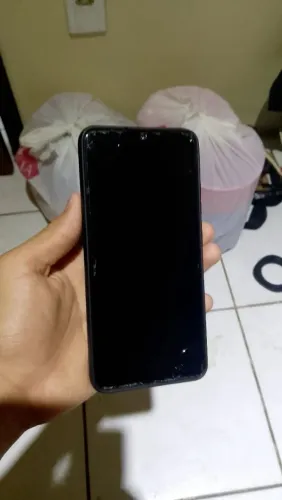 Samsung Galaxy A32 OBS:tela nn está trincada,só a película 