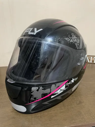 Capacete FLY - tamanho 56