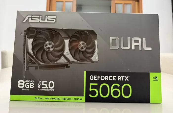 Placa de vídeo GeForce RTX 5060 ASUS DUAL