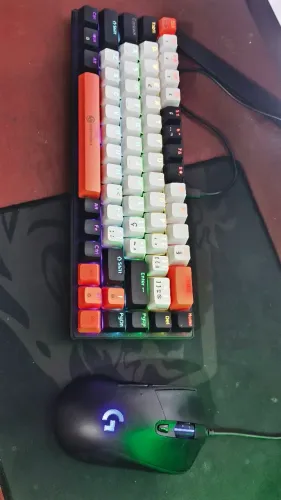 Teclado GAMER mecânico 50%