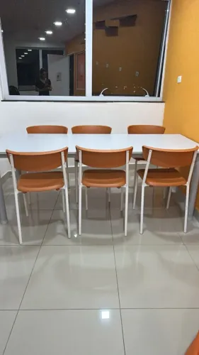 Conjunto para refeitório - mesa de 2 metros + 6 cadeiras