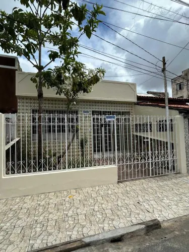 CASA EM RUA PÚBLICA - SIQUEIRA CAMPOS [57172]