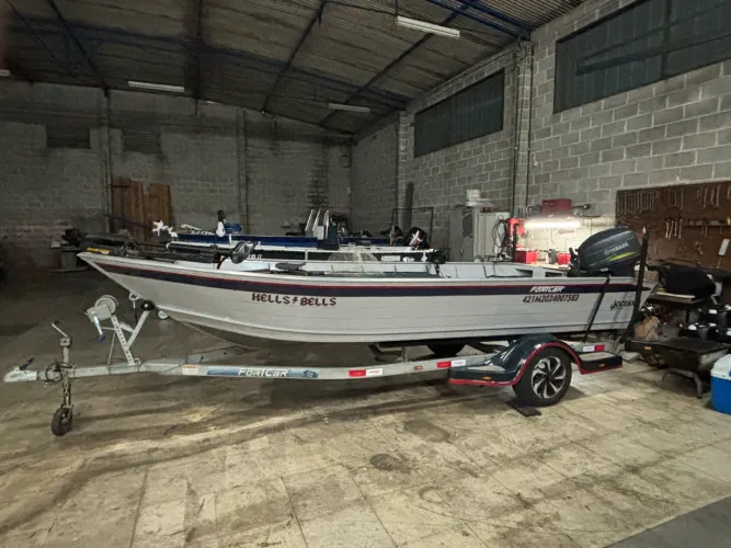 Barco Oceania seabass 5m