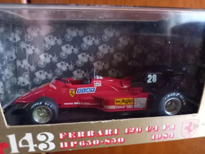 Miniatura F1 Ferrari 126 C4 1984 escala 1/43