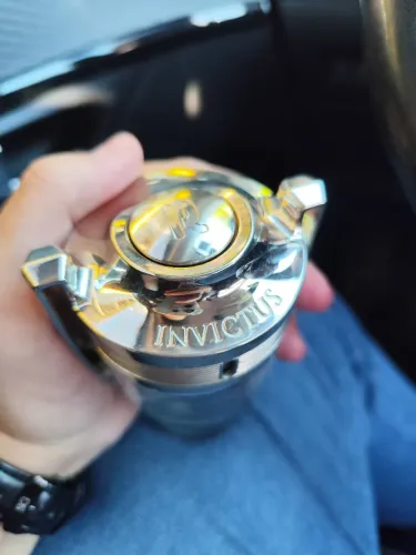 Perfume INVICTUS usado