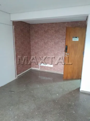 Sala comercial 88 metros com 2 banheiros região muito valorizada, repleta de comércios e d