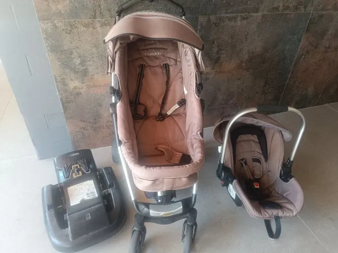 Carrinho de bebê com bebê conforto e base para transportar no carro - 3 em 1 eclipse Kiddo