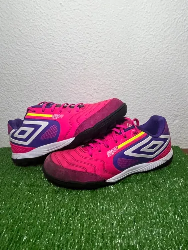 Chuteira Umbro Pro 5 Club 