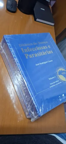 Livro de estudo para medicina volume 1 e 2